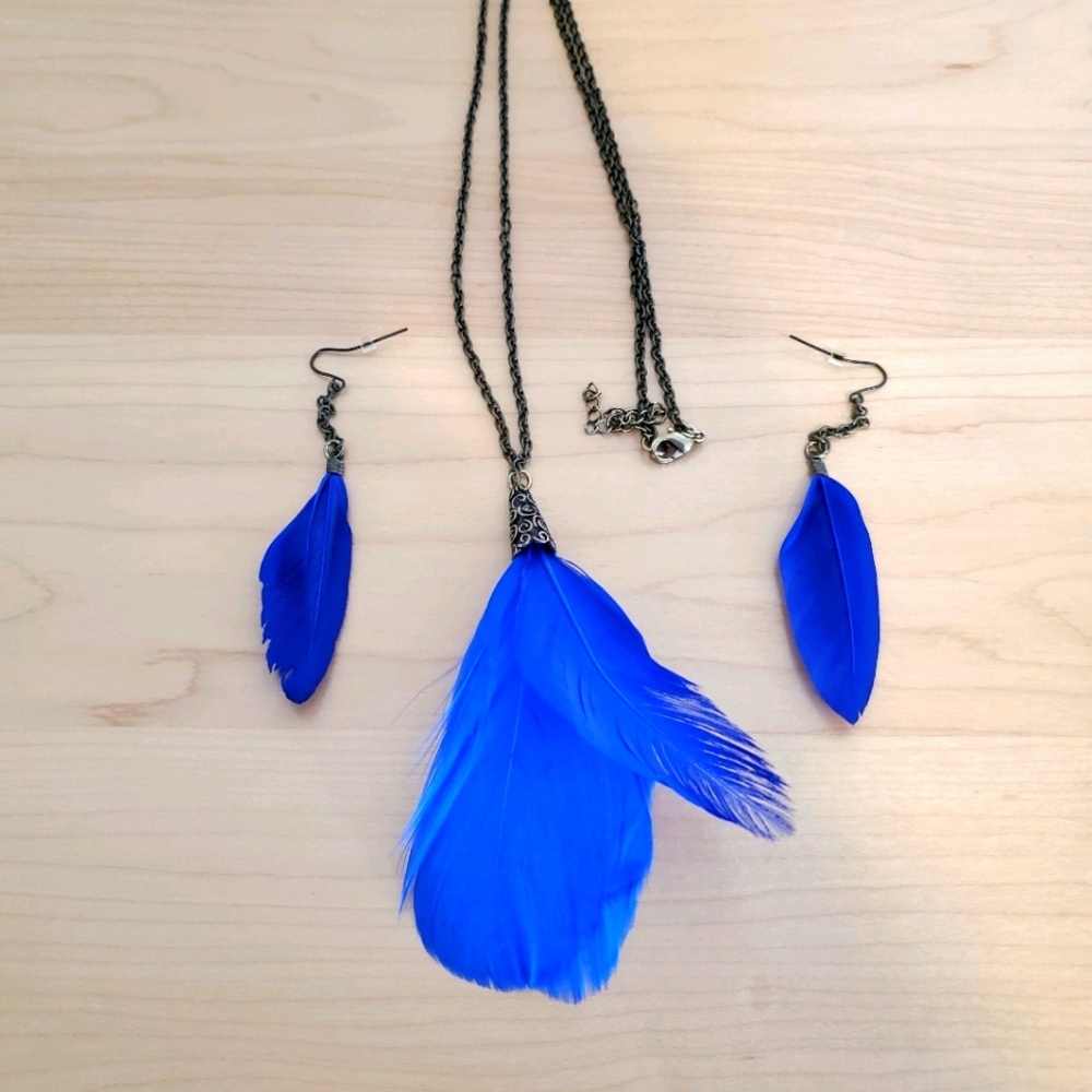 Blue feather necklace and earrings